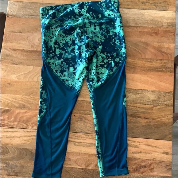 Under Armour Heatgear Compression Leggings - Picture 2 of 5